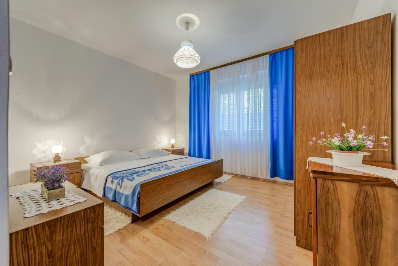 Apartment Luce Подстрана Екстериор снимка
