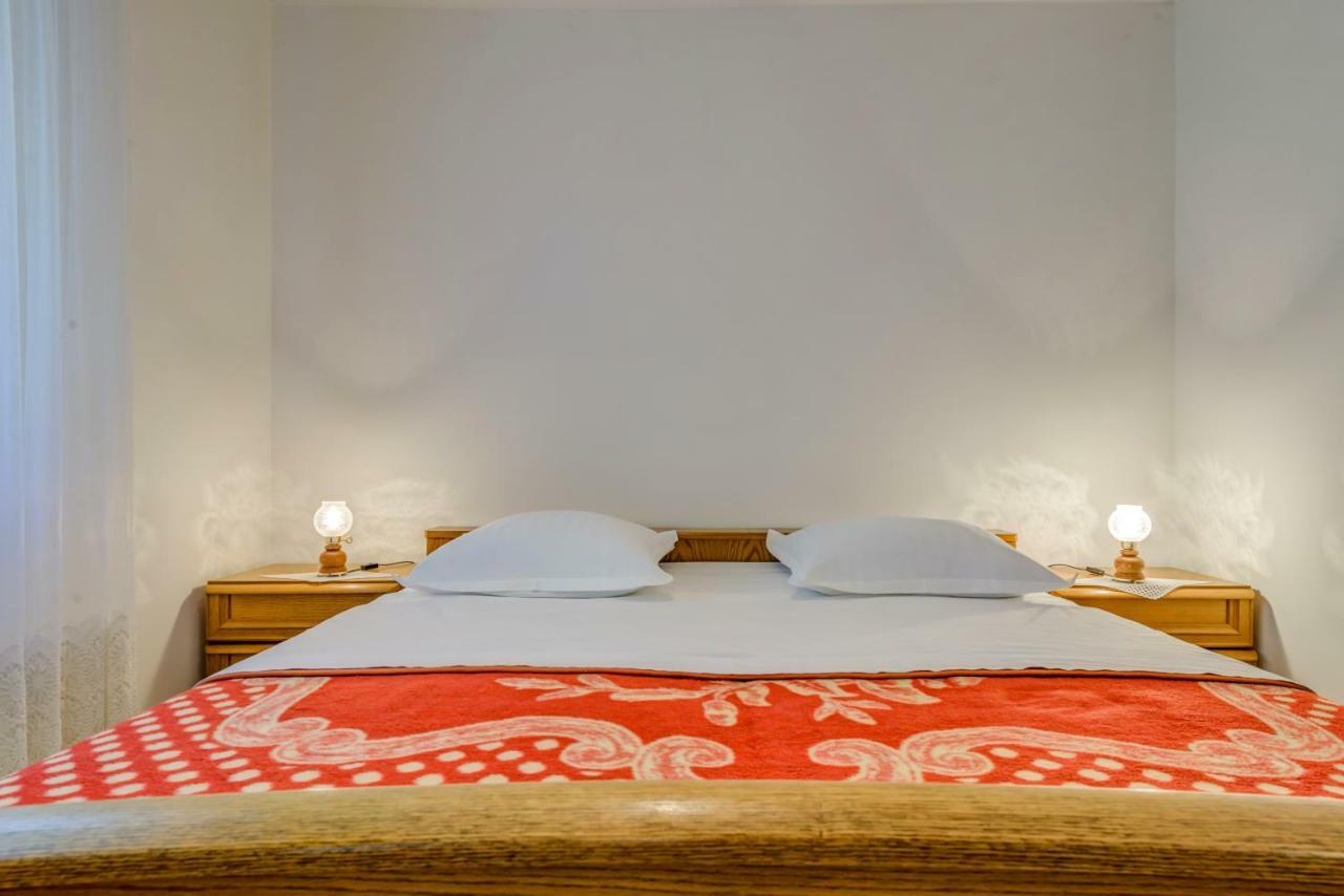 Apartment Luce Подстрана Екстериор снимка