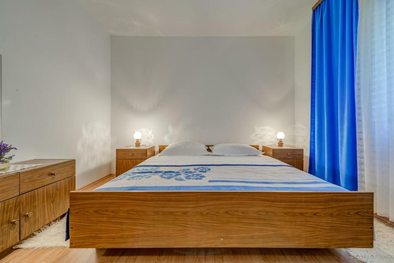Apartment Luce Подстрана Екстериор снимка